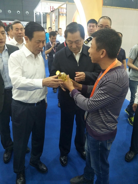 九游会老哥俱乐部,油茶莳植生产加工销售,植物油莳植生产加工销售